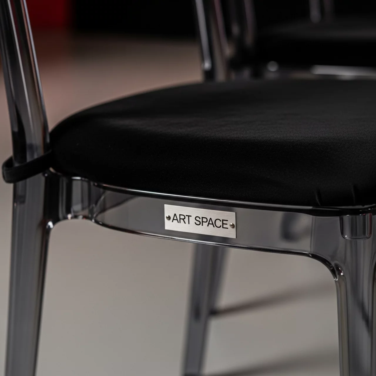 Аренда Стул РУФФО дымчатый в Red Arena — ART SPACE