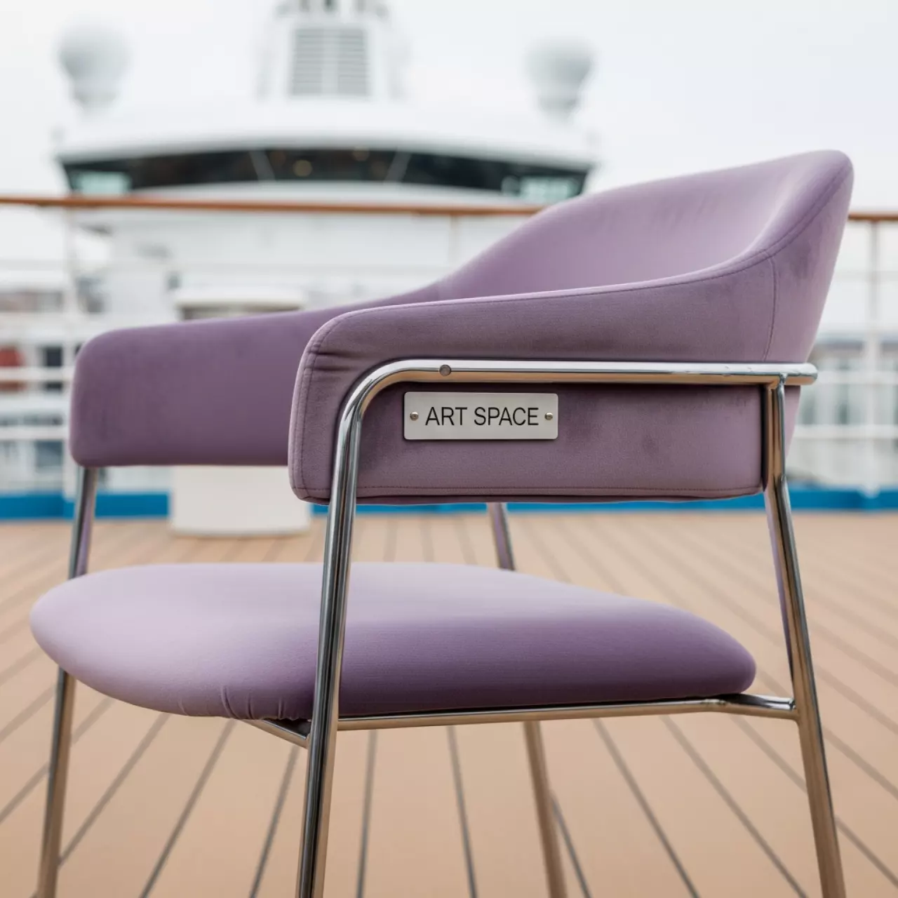 Аренда Стул серебристый лиловый бархат ОКТАВА на теплоходе «Дагомыс» — ART SPACE