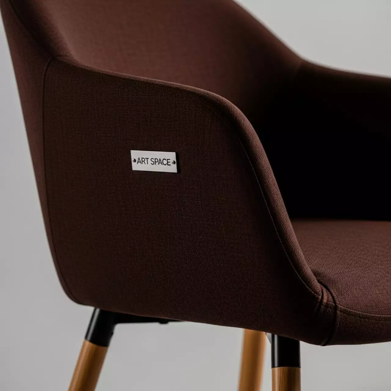 Аренда Стул шоколад Чиф в отеле «Богатырь» — ART SPACE