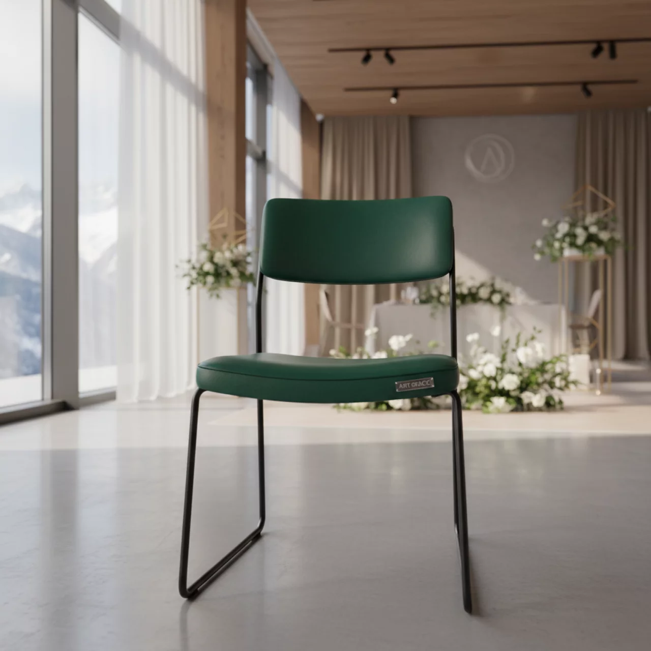 Аренда Стул складной Джонни экокожа зелёный каркас черный матовый в Sochi Marriott Krasnaya Polyana — ART SPACE