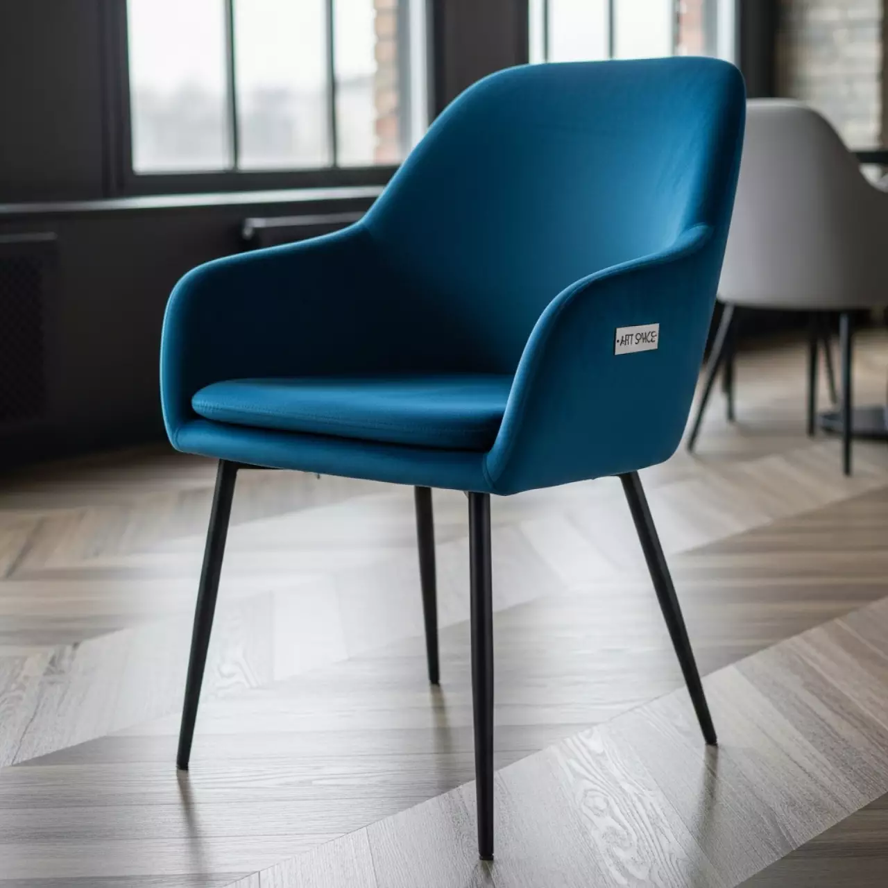 Аренда Стул Snuggy синий в ресторане «Паруса» — ART SPACE