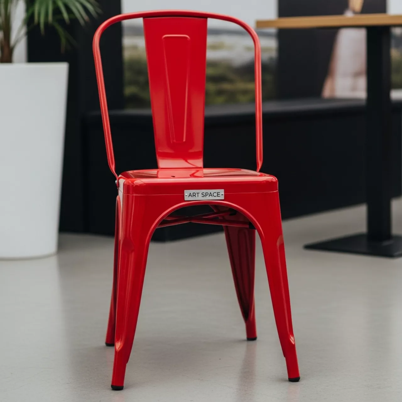 Аренда Стул Tolix красный в комплексе Sea Galaxy — ART SPACE