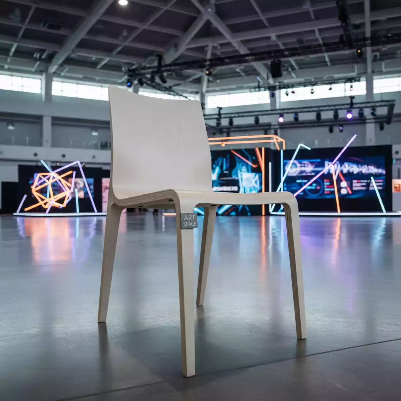 Аренда Стул Ува NS береза белый Pullman Sochi Centre — ART SPACE