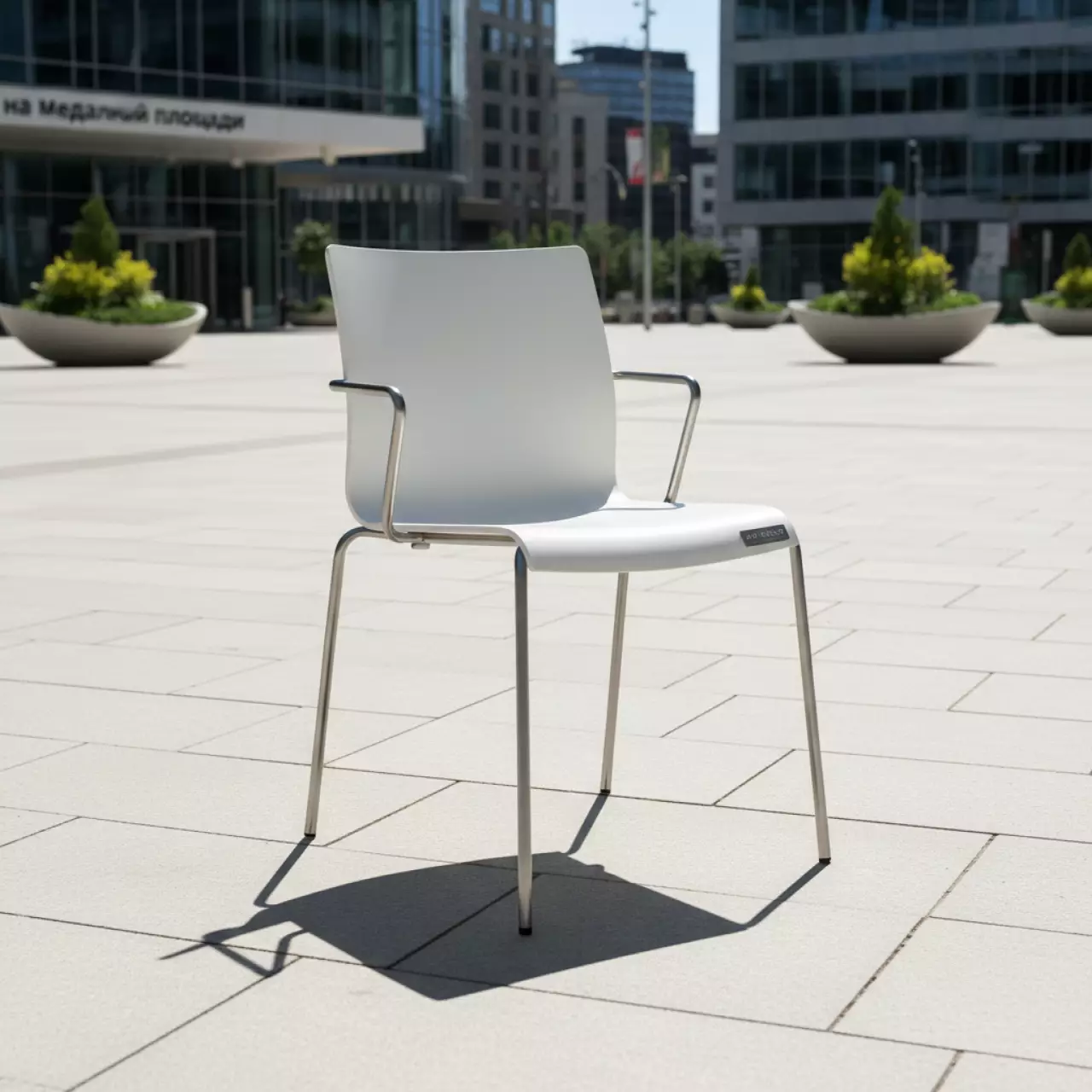 Аренда Стул Venezia с ножками с крючком для сцепки на Медальной площади — ART SPACE