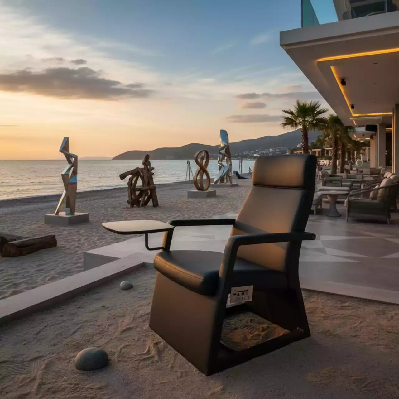 Аренда Стул Venezia с подлокотниками и столиком черный на пляжных клубах Хосты — ART SPACE