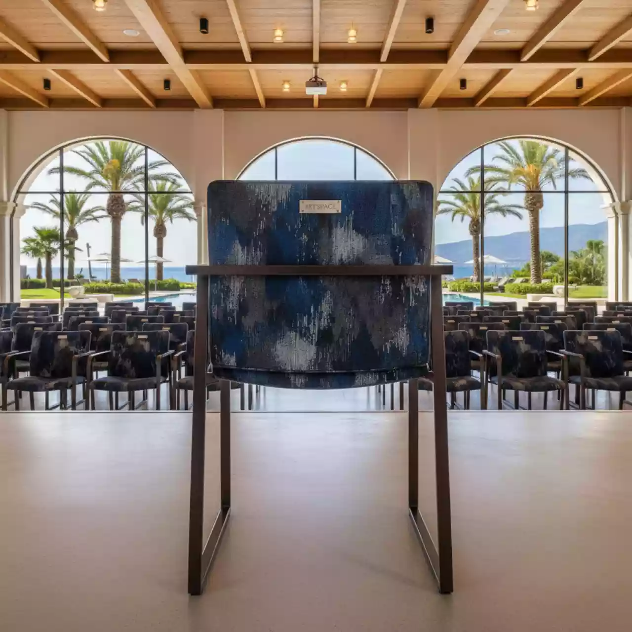 Аренда Стул Vente рогожка Vinuela ножки металлические RAL в Karat Resort — ART SPACE