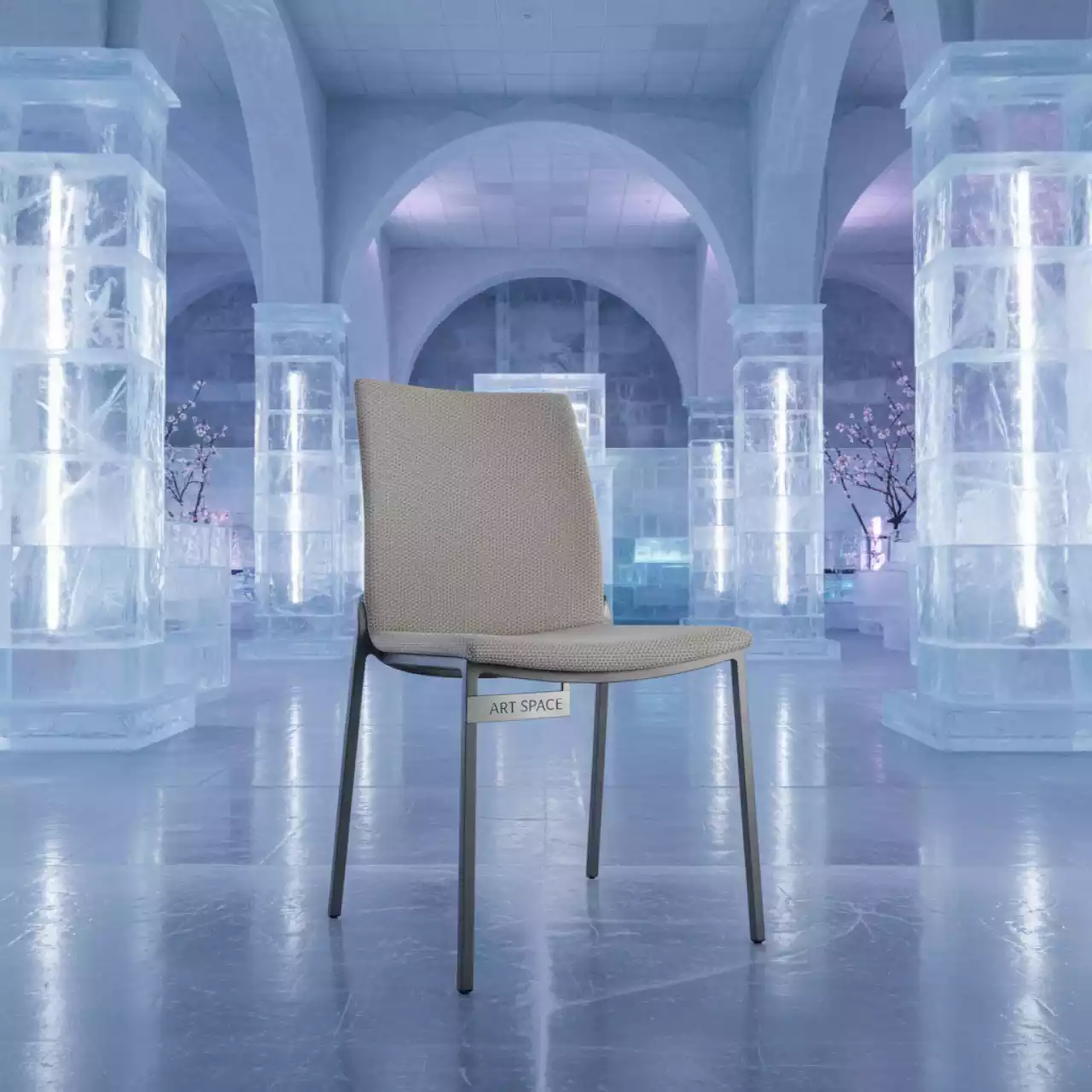 Аренда Стул Vente Vinuela рогожка ножки металл RAL в ледовом дворце «Роза Хутор» — ART SPACE