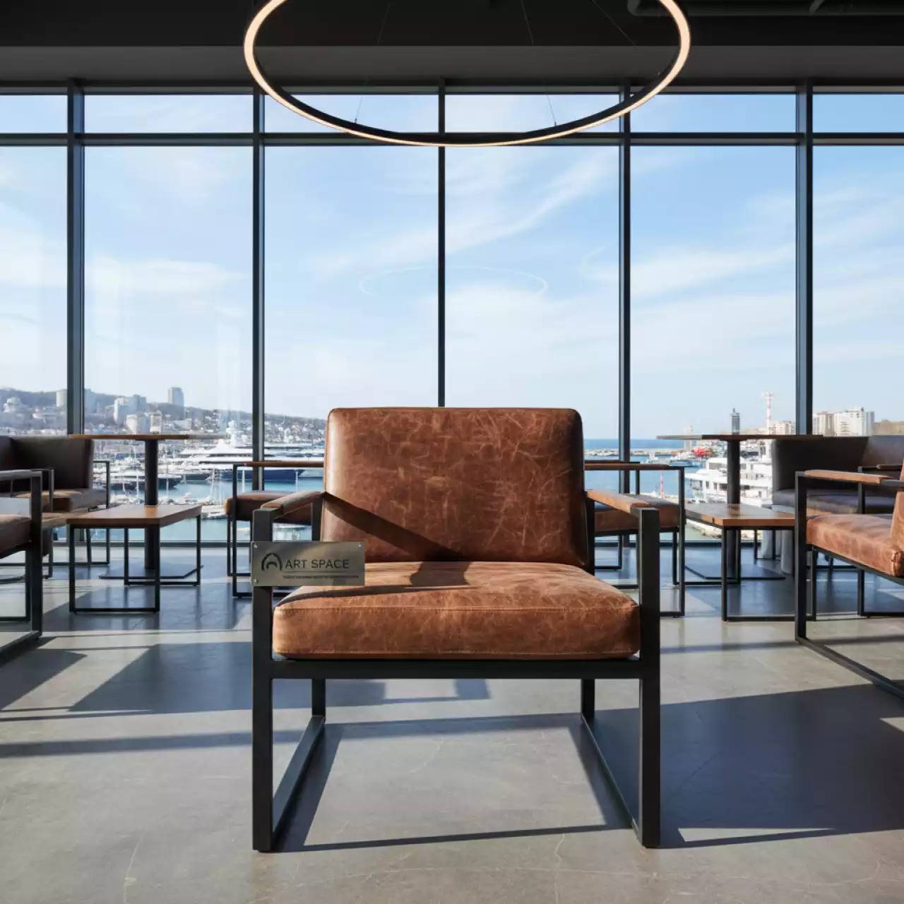 Аренда Стул William Brown на территории Морпорта Сочи — ART SPACE