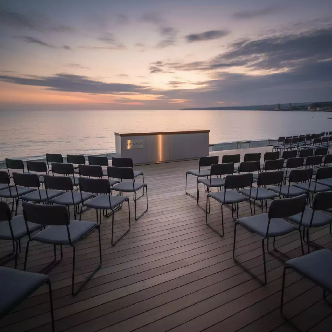 Аренда Стулья конференц в Сириусе — ART SPACE