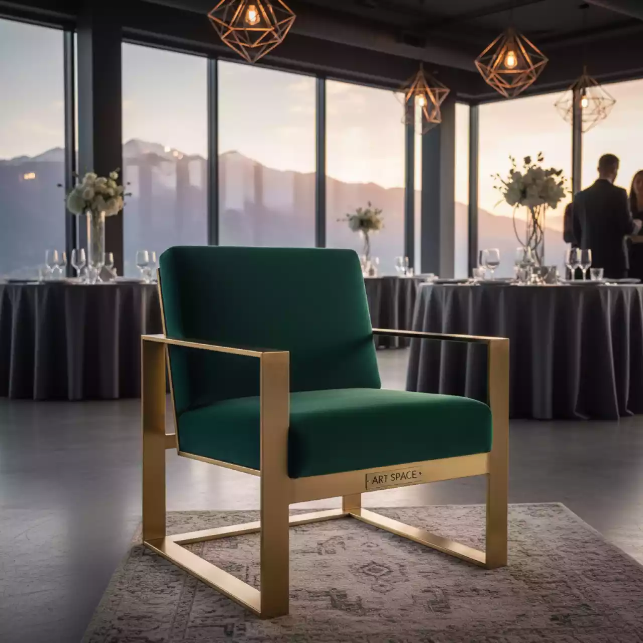 Аренда Стул золотой зеленый бархатный ОКТАВА в ресторане «Высота 5642» — ART SPACE