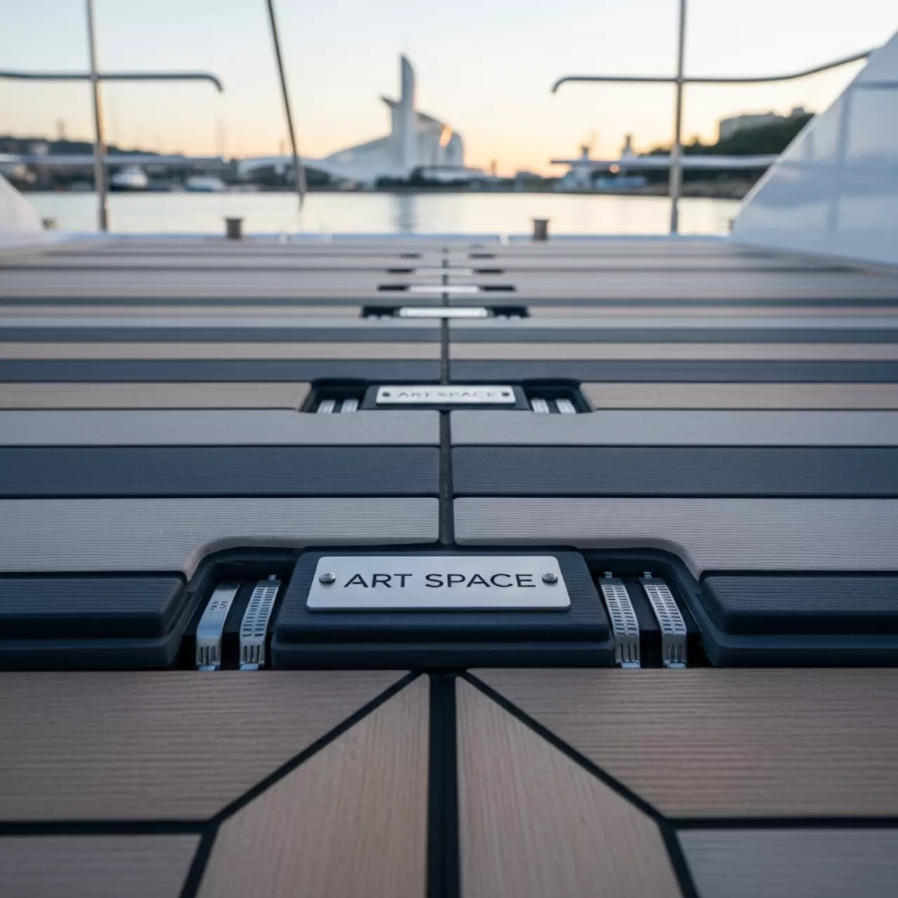 Аренда Стяжки для пола для наружных работ на VIP теплоходе (Морпорт Сочи) — ART SPACE