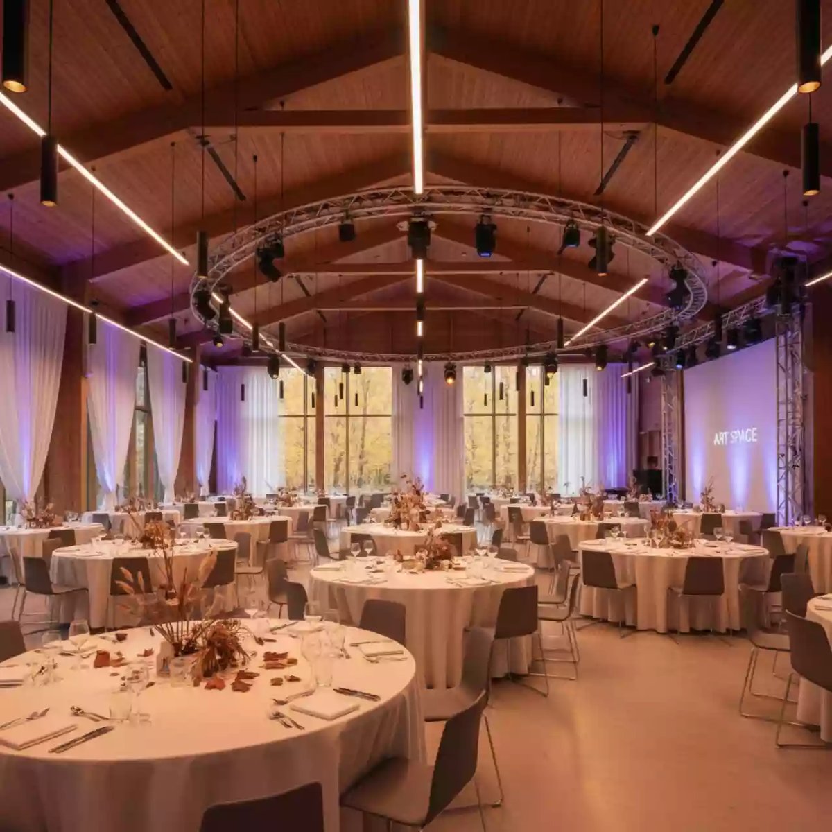 Аренда Свет комплект № 3 в комплексе «Дагомыс» — ART SPACE