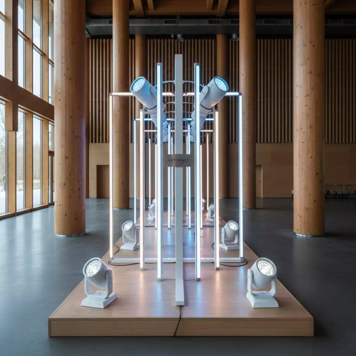 Аренда Свет комплект № 4 в этно-парке «Моя Россия» — ART SPACE