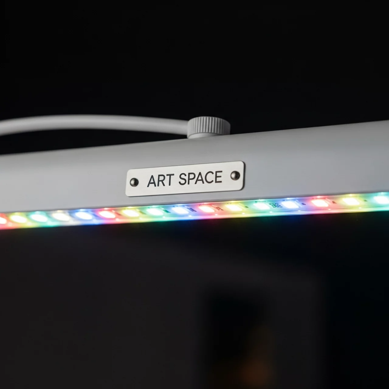 Аренда Светильник для растений линейный Эра 9 Вт LED Т5 полный спектр в ресторане «Магадан» — ART SPACE