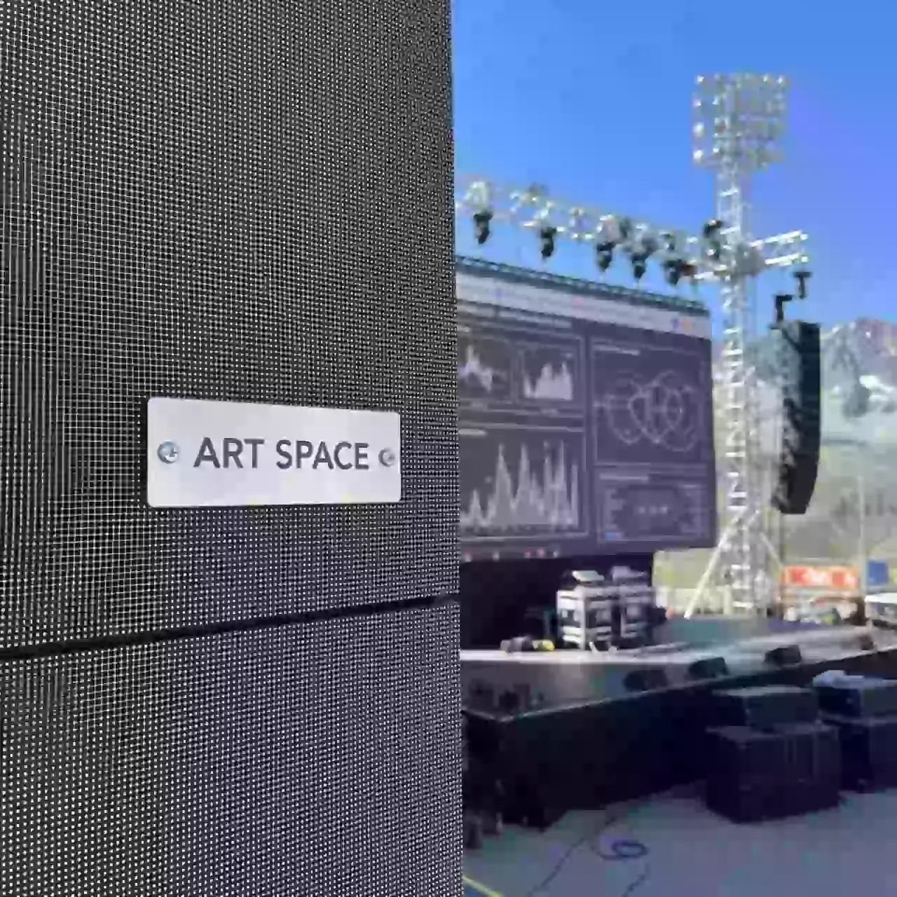 Аренда Светодиодные экраны для стадионов на площадке Rosa Peak (2320м) — ART SPACE