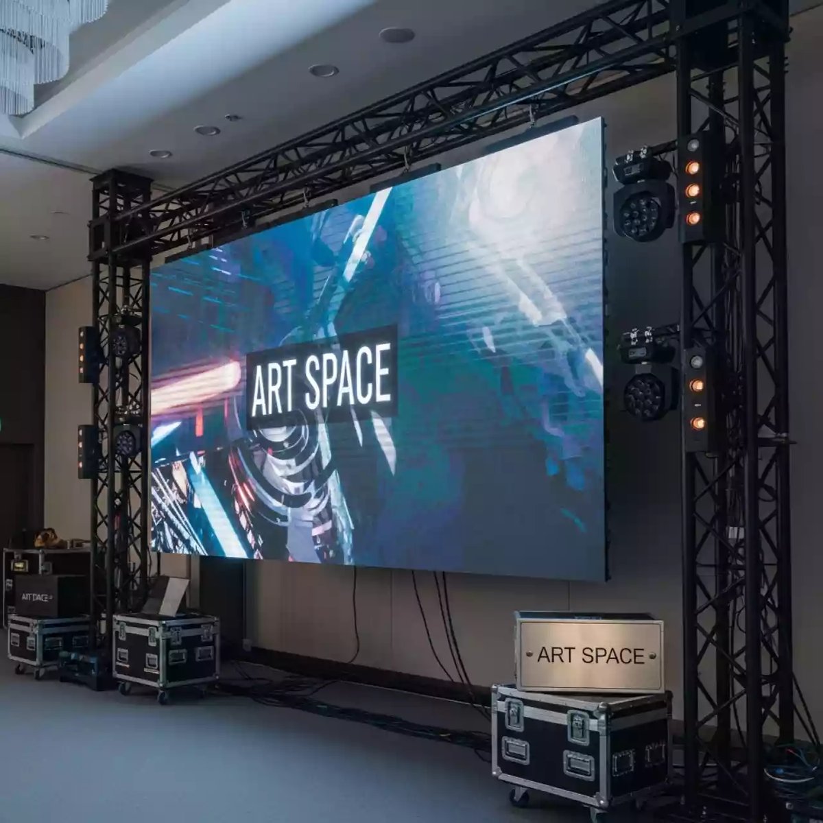 Аренда Светодиодный экран 4х3 м в Pullman Sochi Centre — ART SPACE