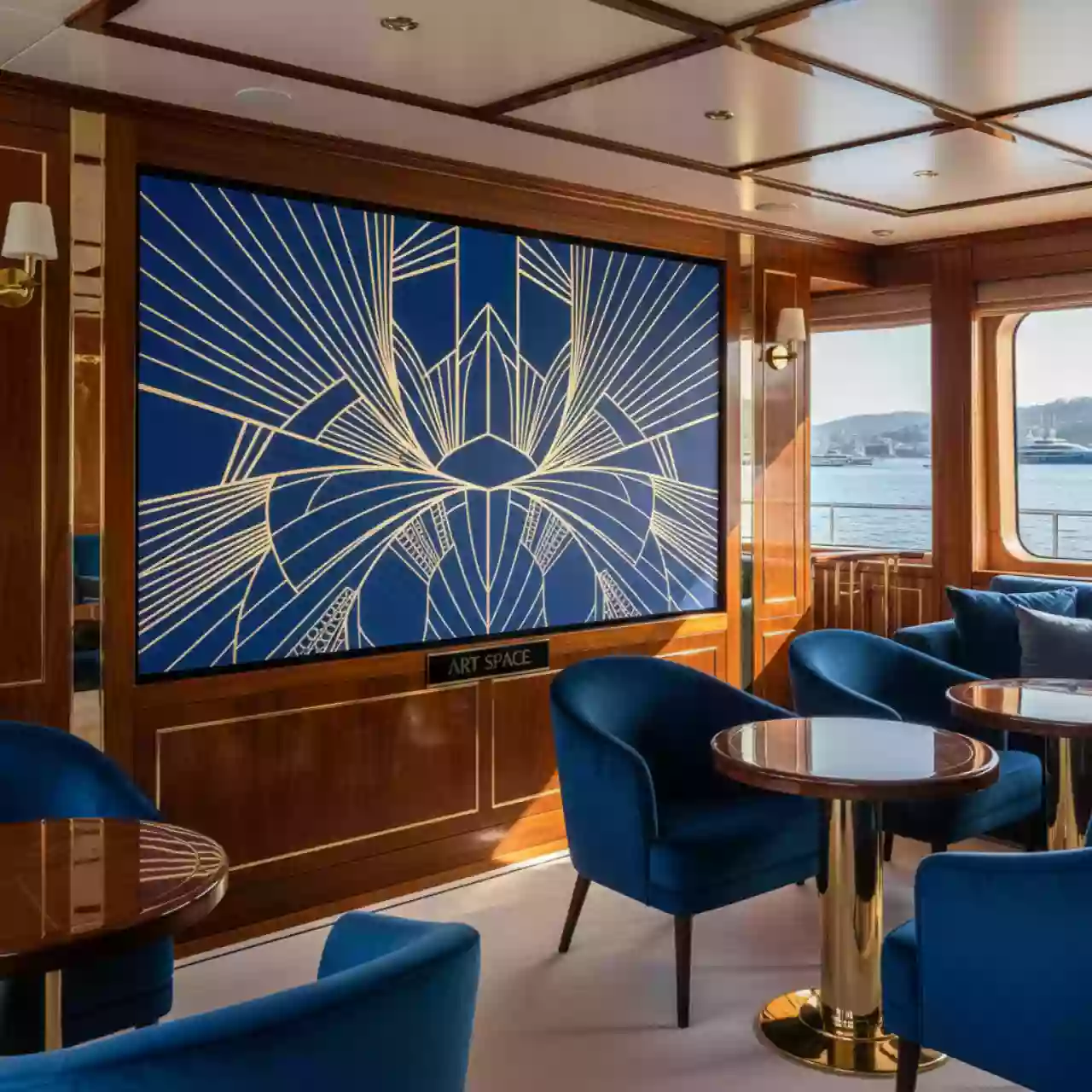 Аренда Светодиодный экран 6х4 метра на VIP теплоходе (Морпорт Сочи) — ART SPACE