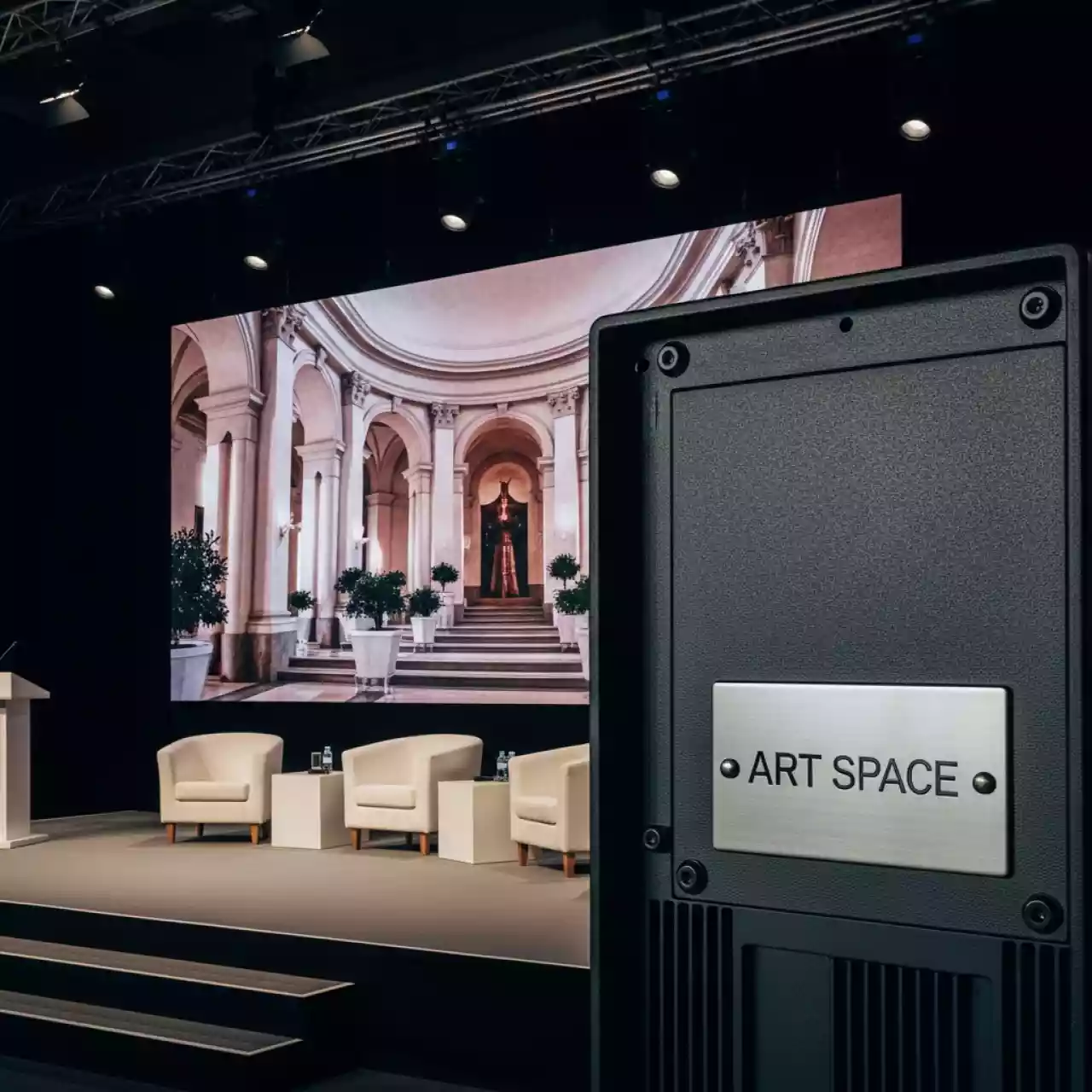 Аренда Светодиодный экран серии M Plus 6х3 м в Сириус Арене — ART SPACE