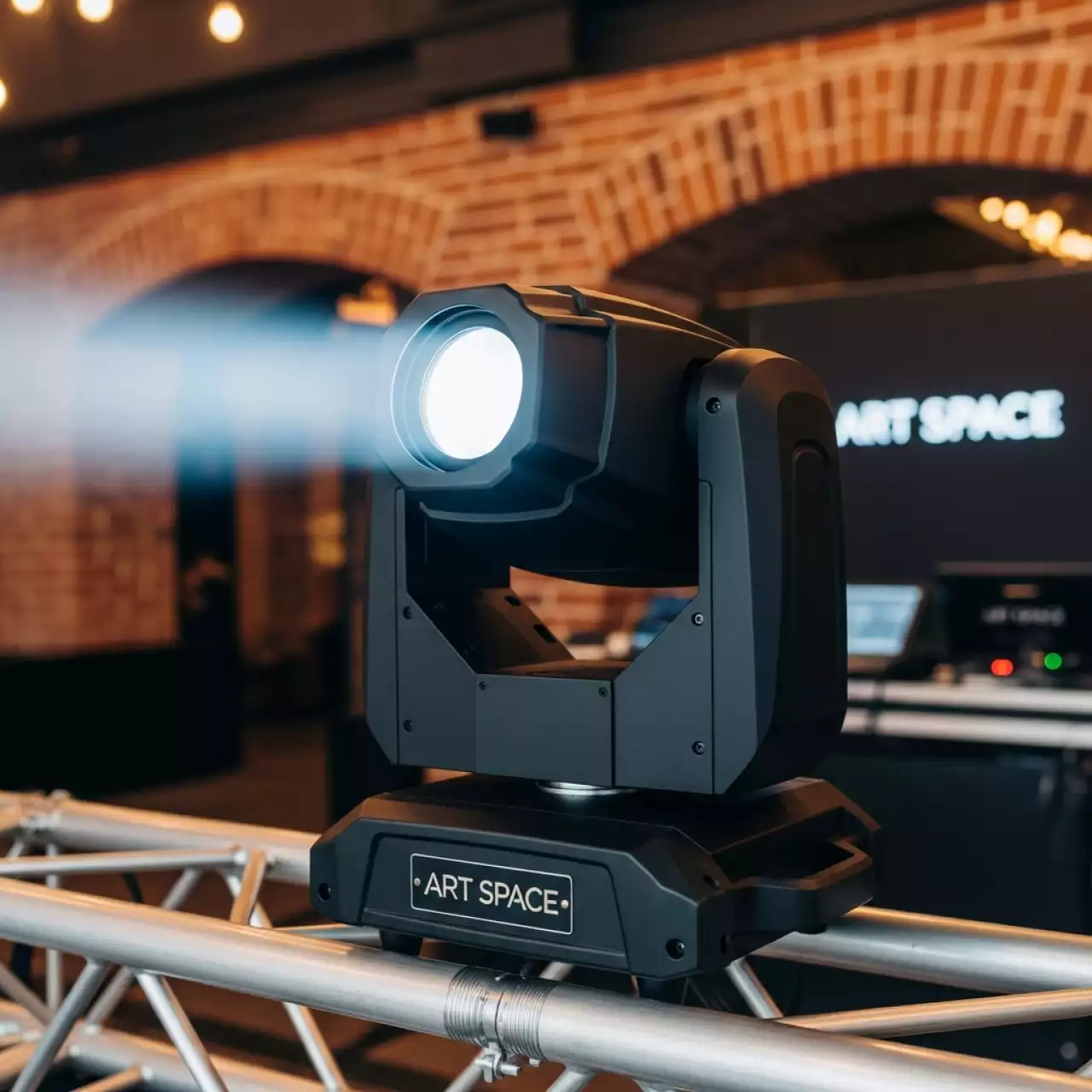 Аренда Световой прибор Robe Robin DLS Profile в Boutique Hotel PORTUM 1905 — ART SPACE