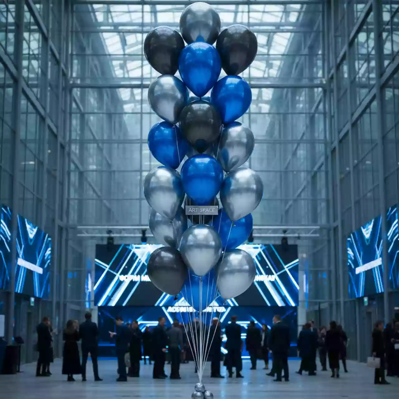 Аренда Связка шаров № 74 в ледовом дворце «Роза Хутор» — ART SPACE