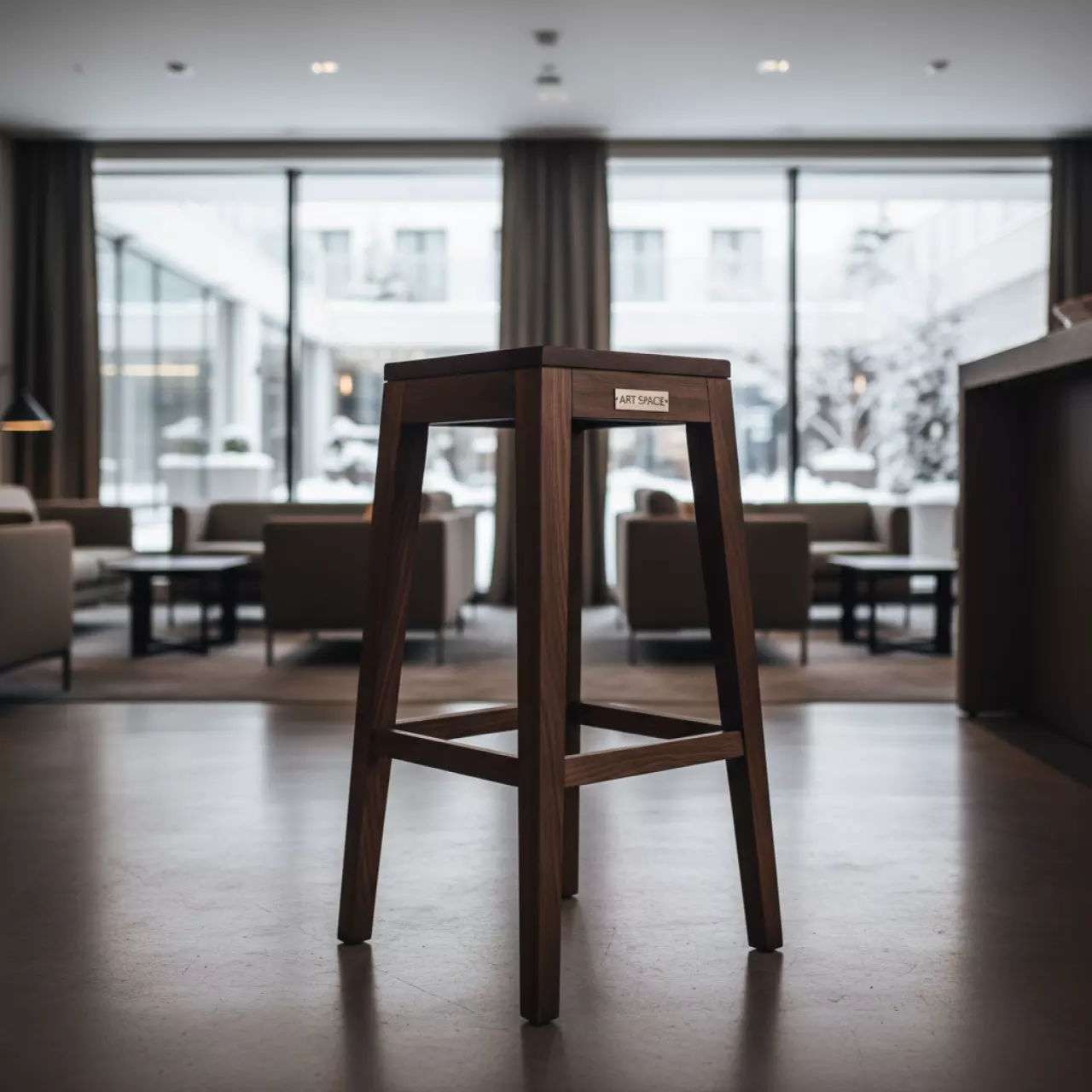 Аренда Табурет полубарный деревянный Jerry в Courtyard by Marriott Sochi — ART SPACE