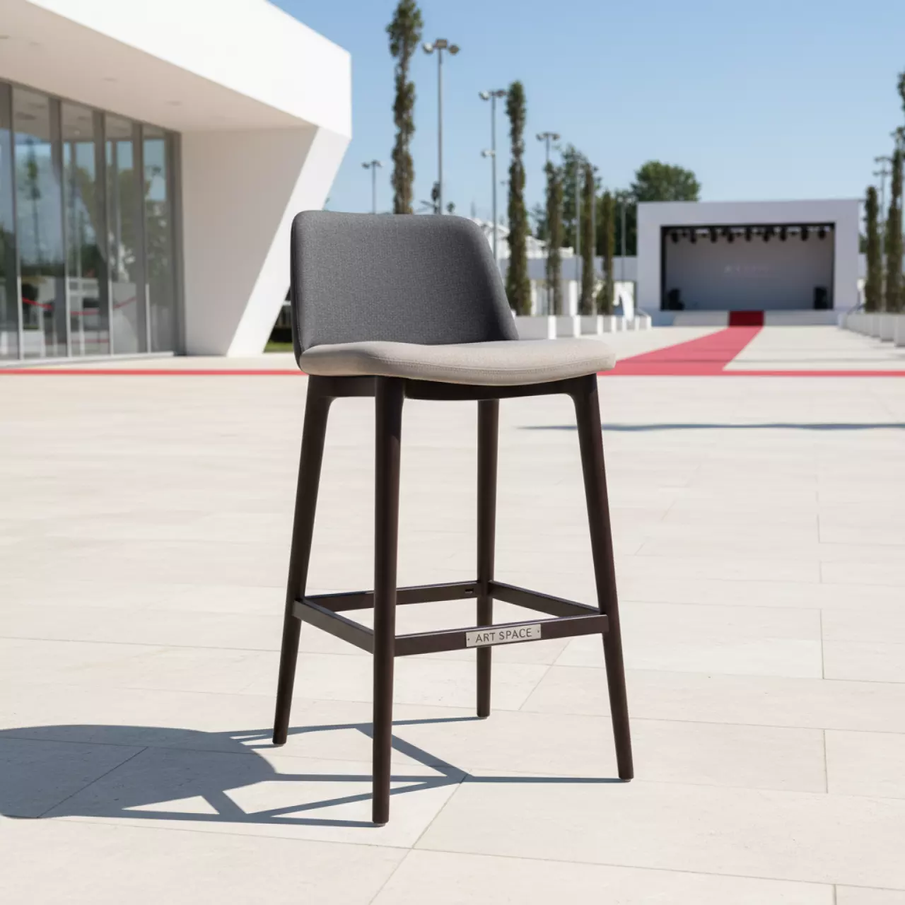 Аренда Табурет полубарный с обивкой Trick Pop на Медальной площади — ART SPACE