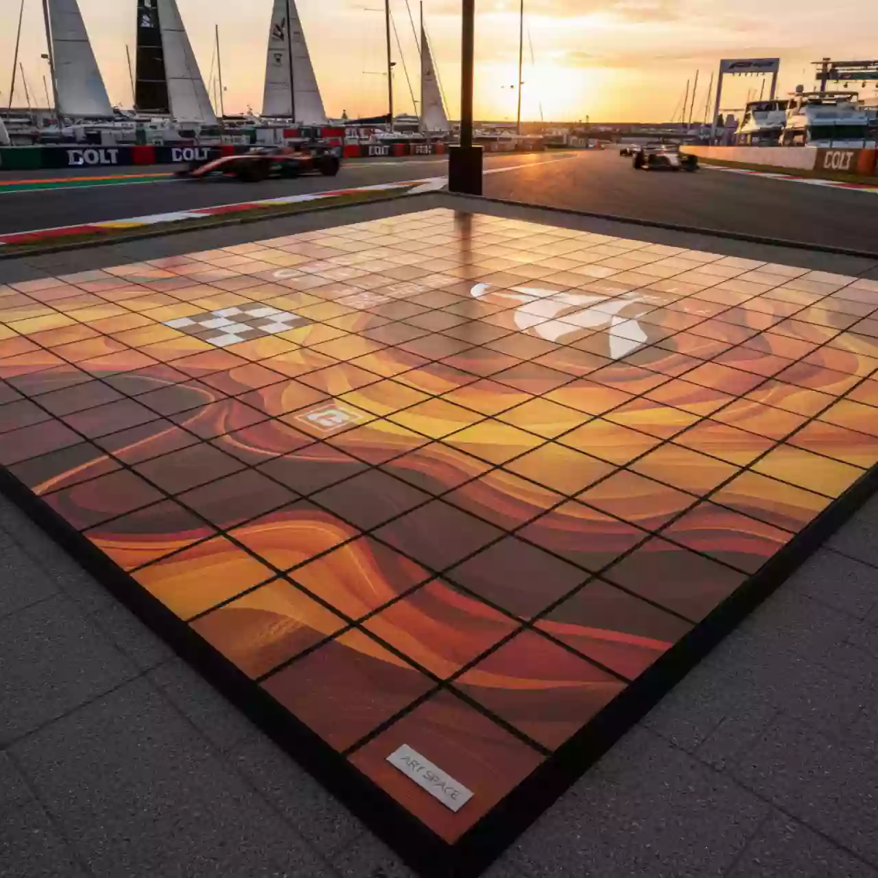 Аренда Танцпол светодиодный 1х1 м на парусной регате (Сочи) — ART SPACE