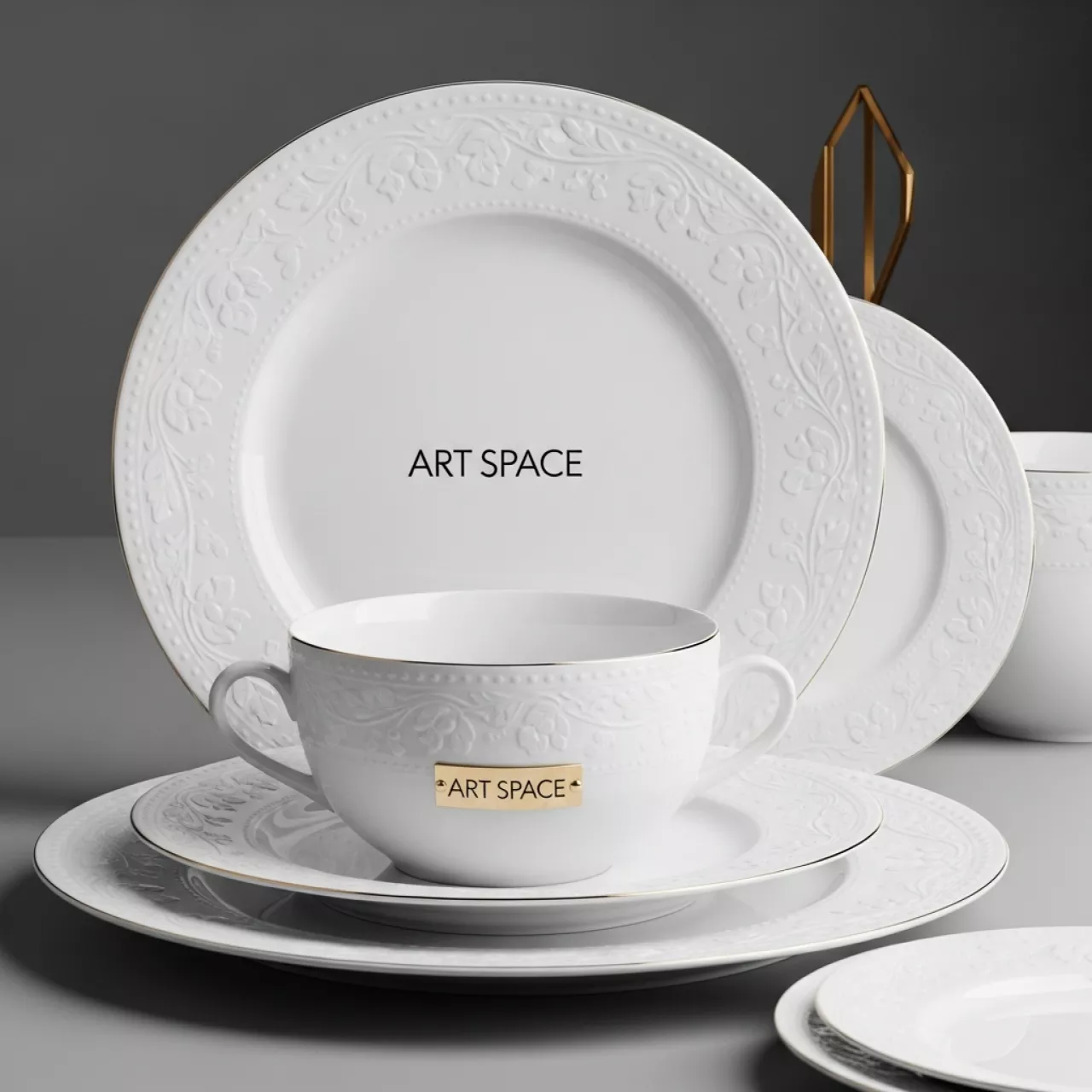 Аренда Тарелка белая Виноградная лоза в санатории «Сочи» — ART SPACE