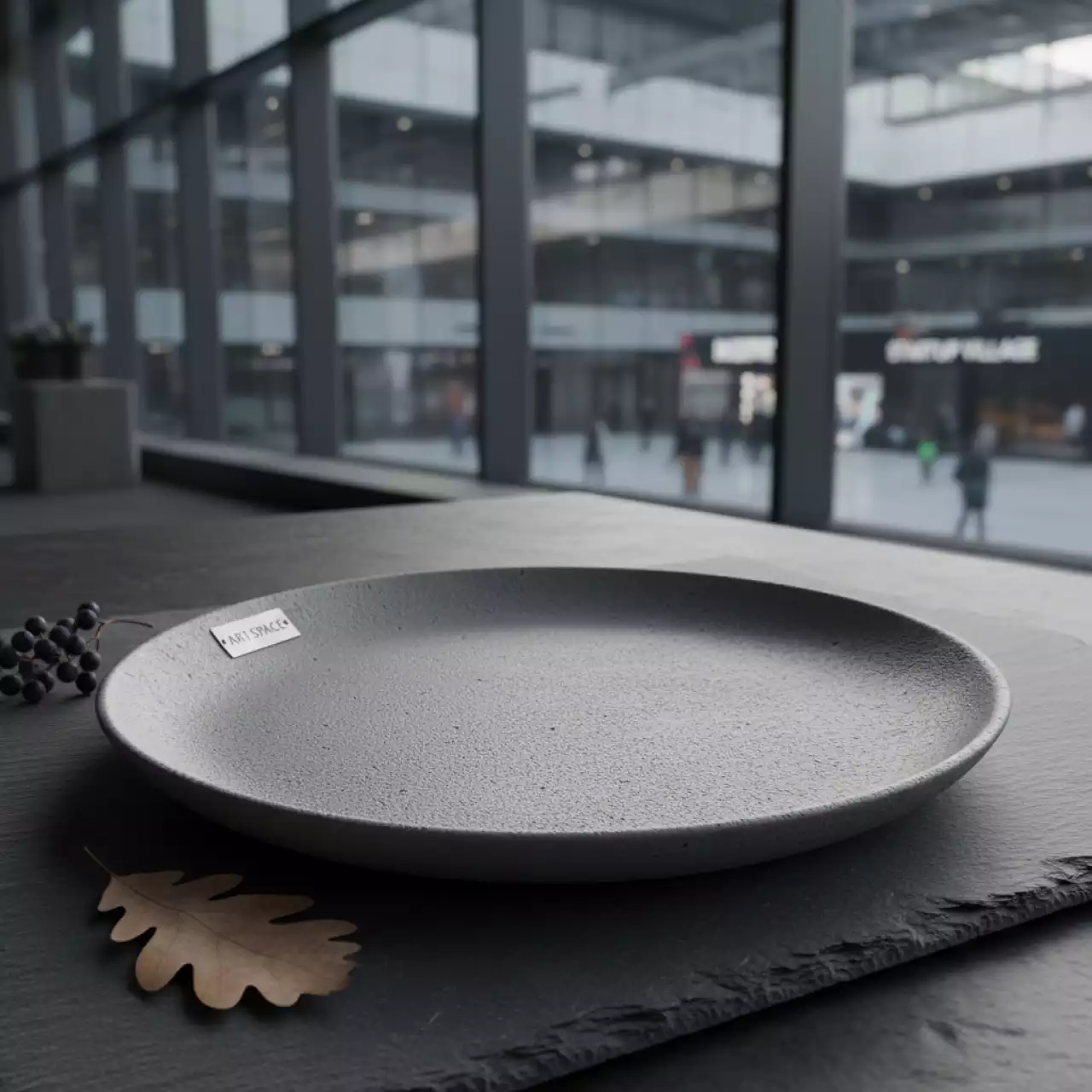 Аренда Тарелка Beton серая 26 см в ледовом дворце «Роза Хутор» — ART SPACE