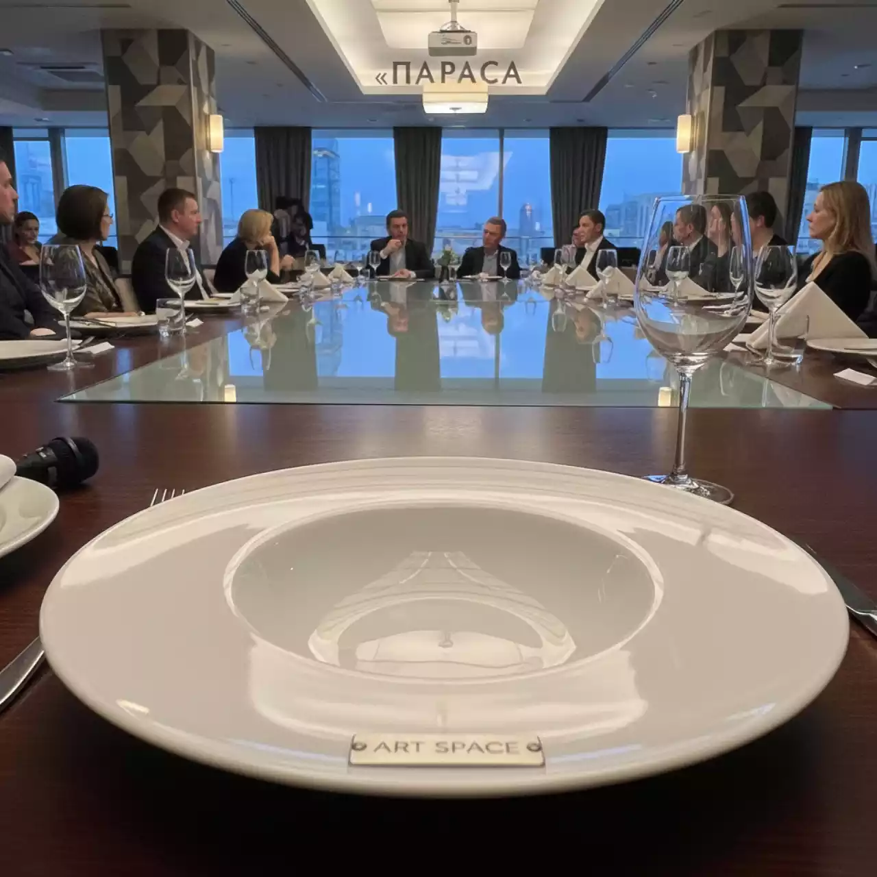 Аренда Тарелка для пасты белая диаметр 30 см в ресторане «Паруса» — ART SPACE