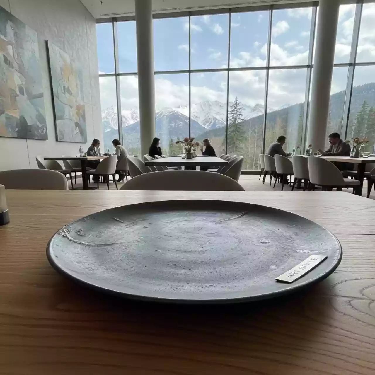 Аренда Тарелка Маяк 22 см в Поляна 1389 Отель и Спа — ART SPACE