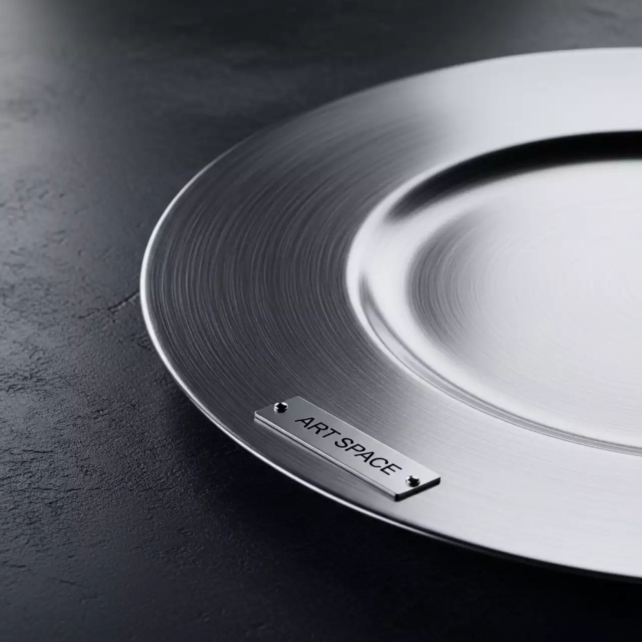 Аренда Тарелка подстановочная Bellini Silver шар 28 см в санатории «Металлург» — ART SPACE