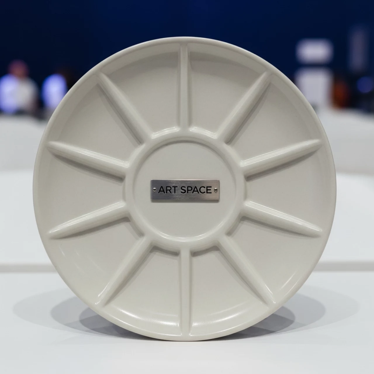 Аренда Тарелка Штурвал 19 см в Университете «Сириус» — ART SPACE