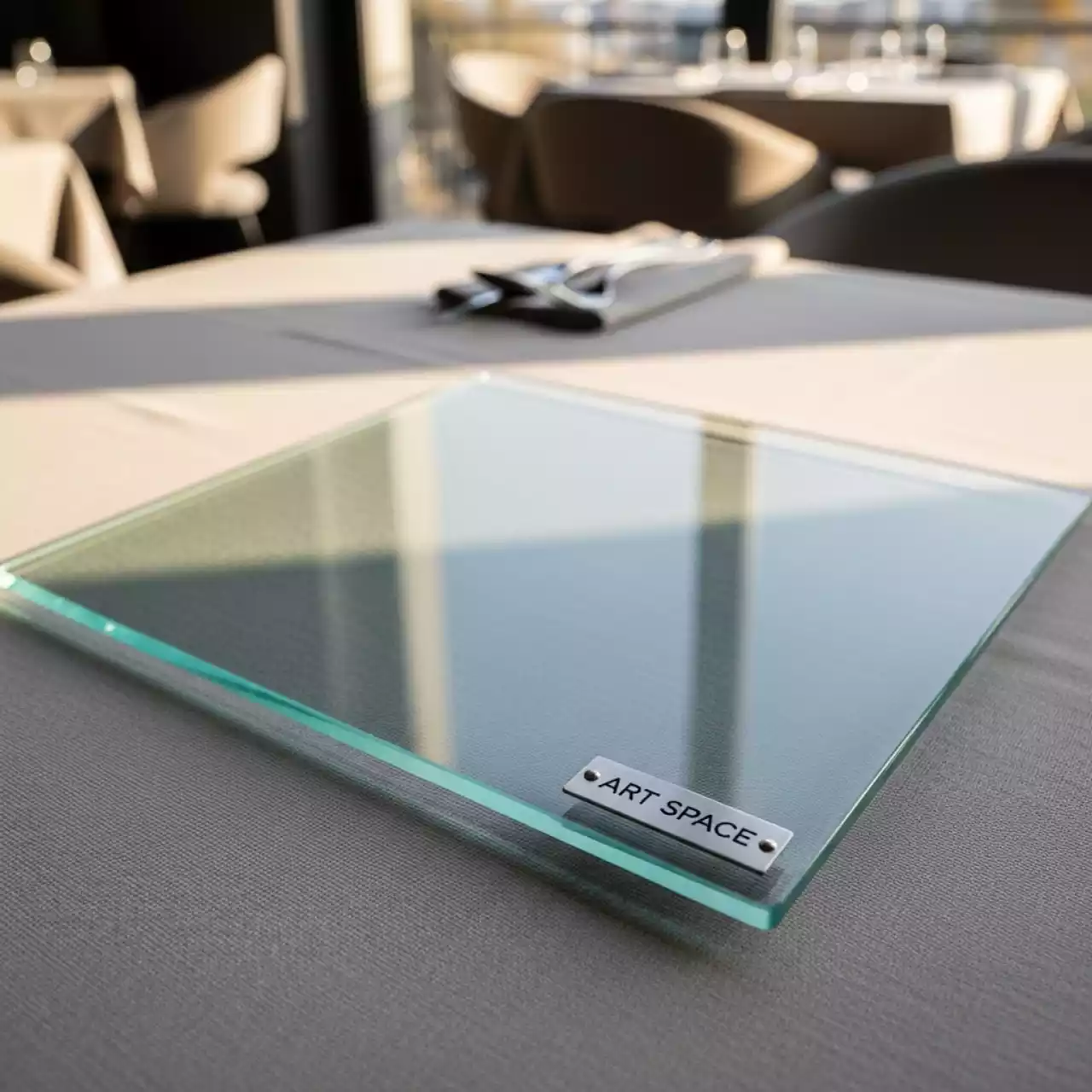 Аренда Тарелка стеклянная квадратная 300 мм в ресторане «Sanremo» — ART SPACE