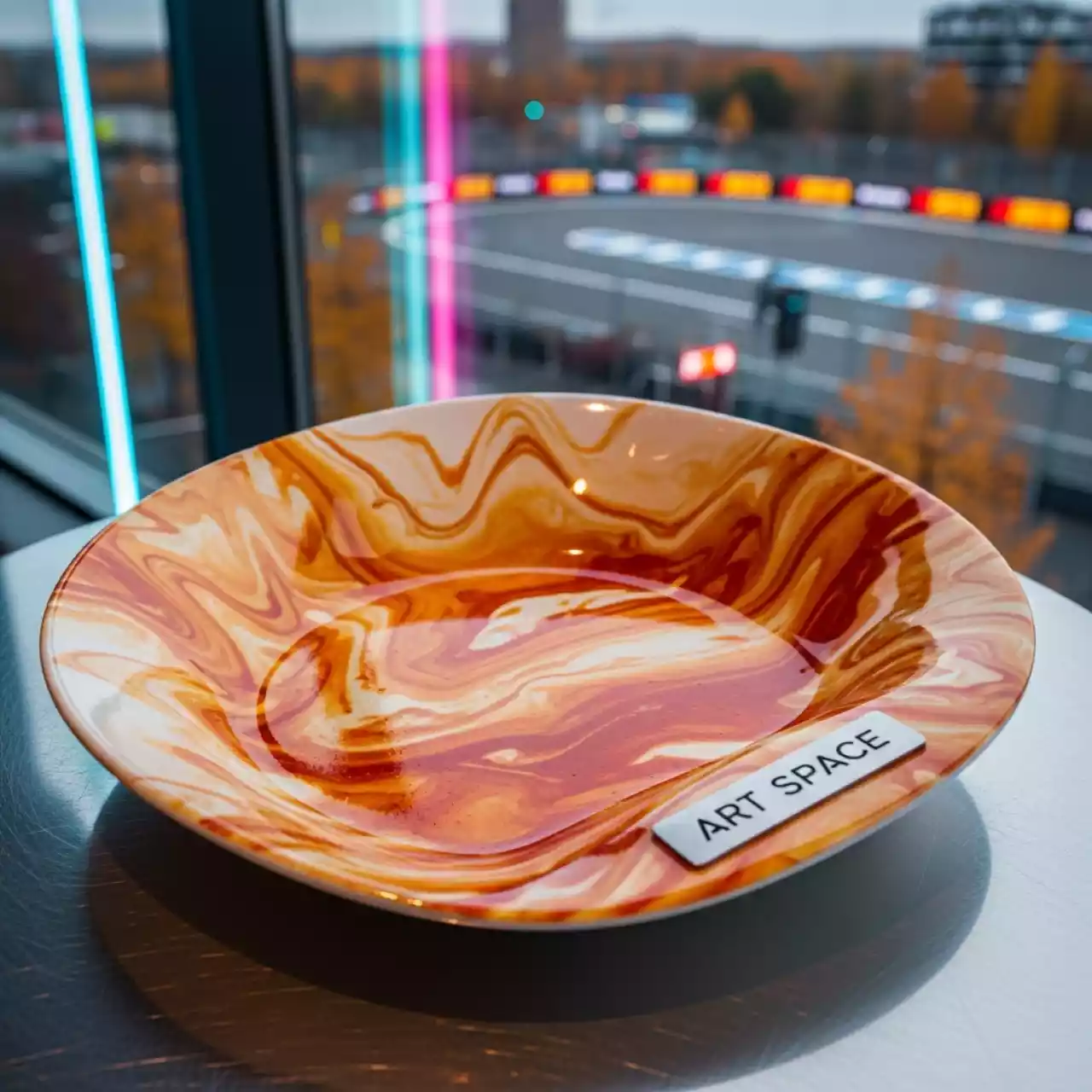 Аренда Тарелка закусочная карамельная АКВАРЕЛЬ в Mövenpick Hotel — ART SPACE