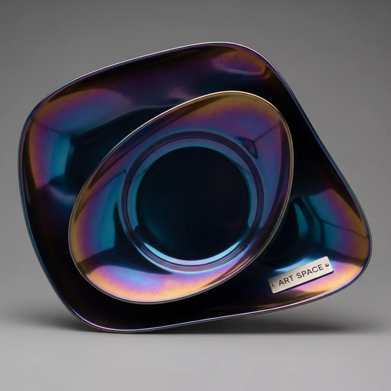 Аренда Тарелки ЛИСИЦИАН набор из 2 в Pullman Sochi Centre — ART SPACE