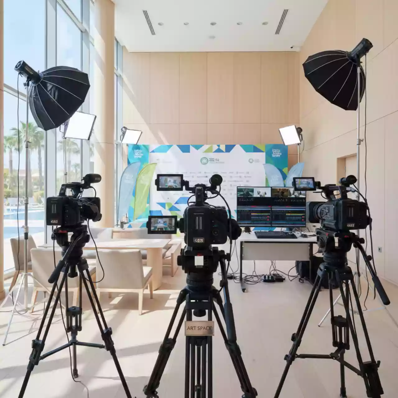 Аренда Техническое оснащение съемки онлайн мероприятия в Novotel Resort — ART SPACE