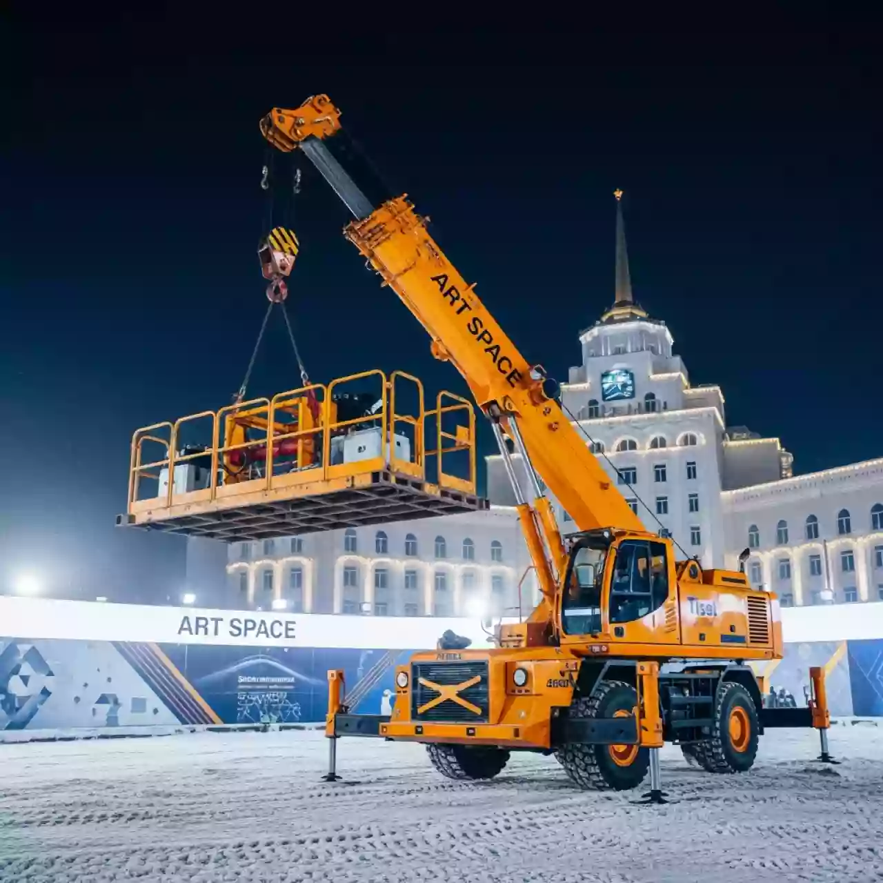 Аренда Тележка рохля гидравлическая Tisel T25 в санатории «Заполярье» — ART SPACE