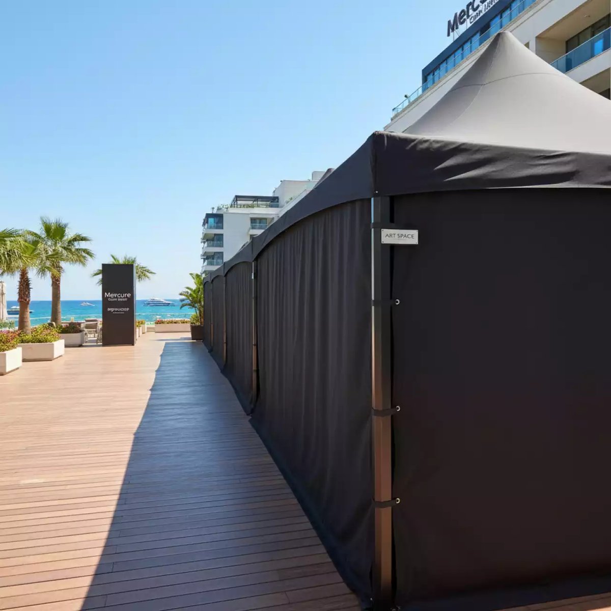 Аренда Тент Кайт 6х36 черный в Mercure Сочи Центр — ART SPACE