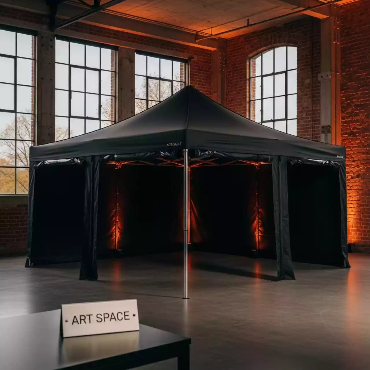 Аренда Тент трансформер черный 3х3 м в лофте «Студия 21» — ART SPACE