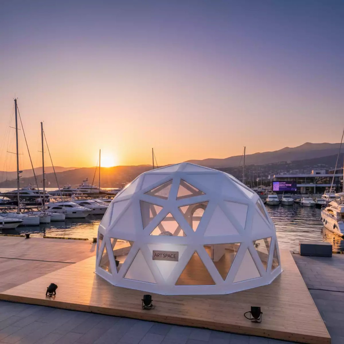 Аренда Тенты быстросборные на территории Морпорта Сочи — ART SPACE