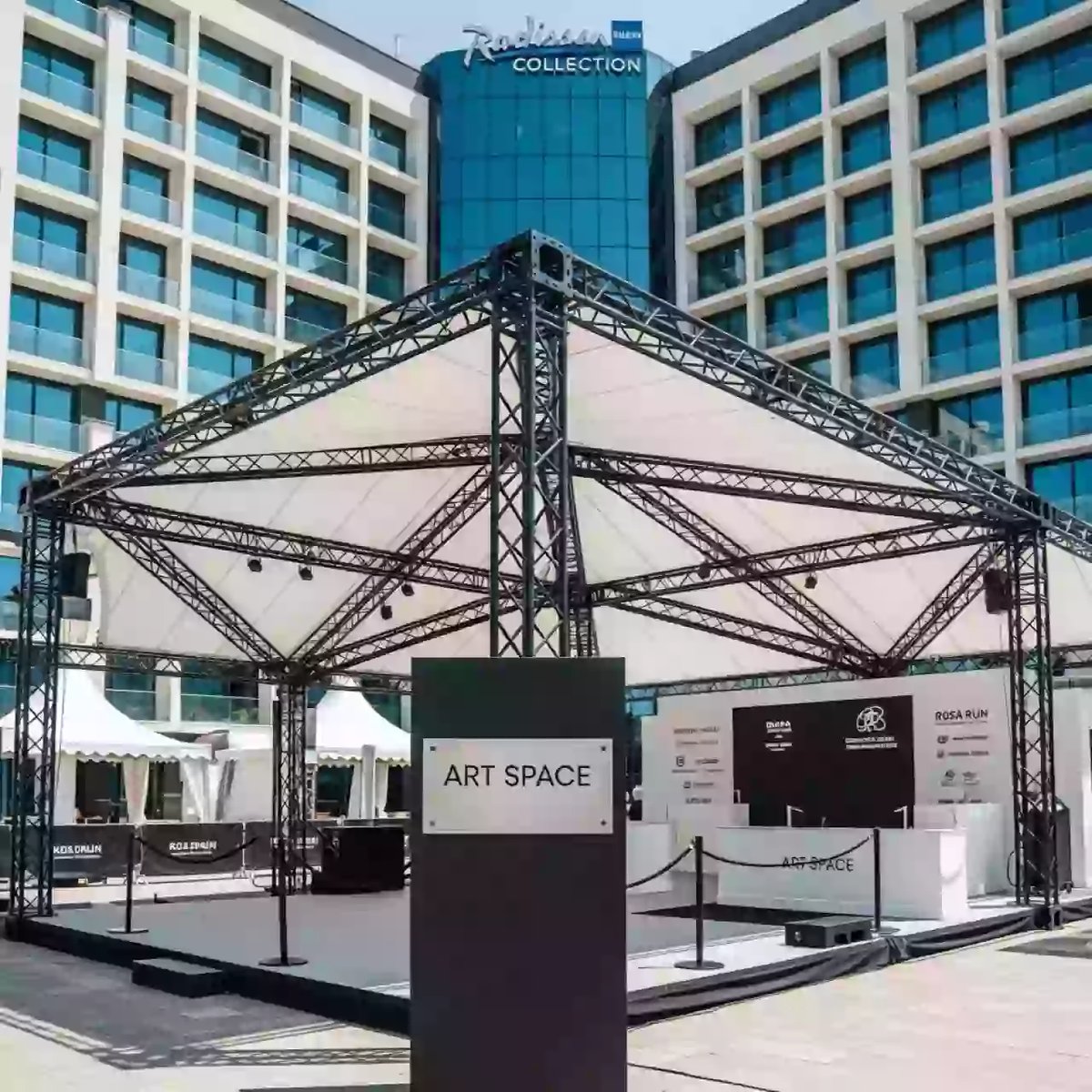 Аренда Тенты на металлоконструкции в Radisson Collection Paradise — ART SPACE