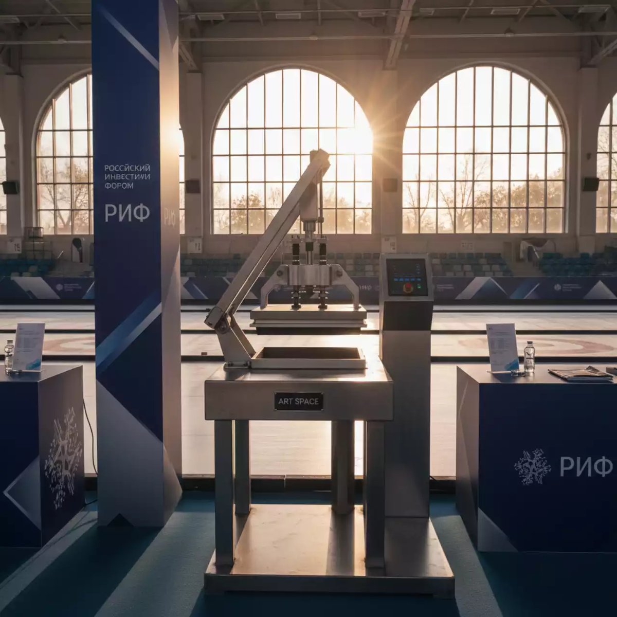 Аренда Термотрансферный пресс SCHULZE Swing Press 38х45 см с индикатором давления и станиной в Керлинговом центре «Ледяной куб» — ART SPACE