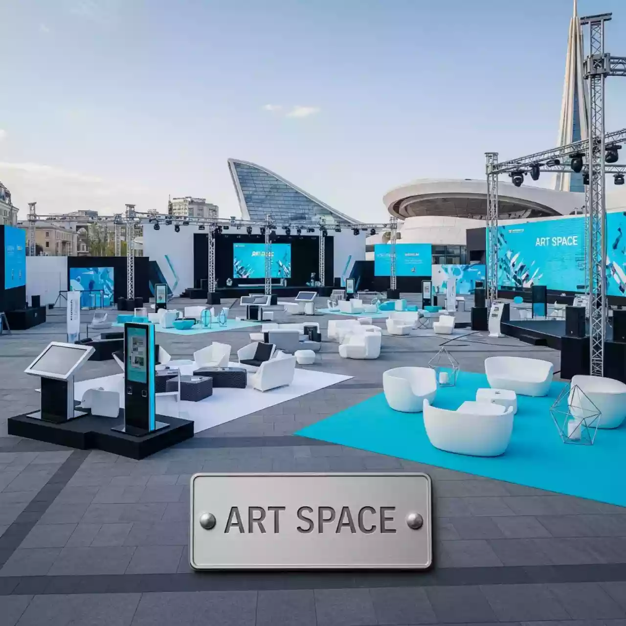 Аренда Тимбилдинг Мегафона на Медальной площади — ART SPACE