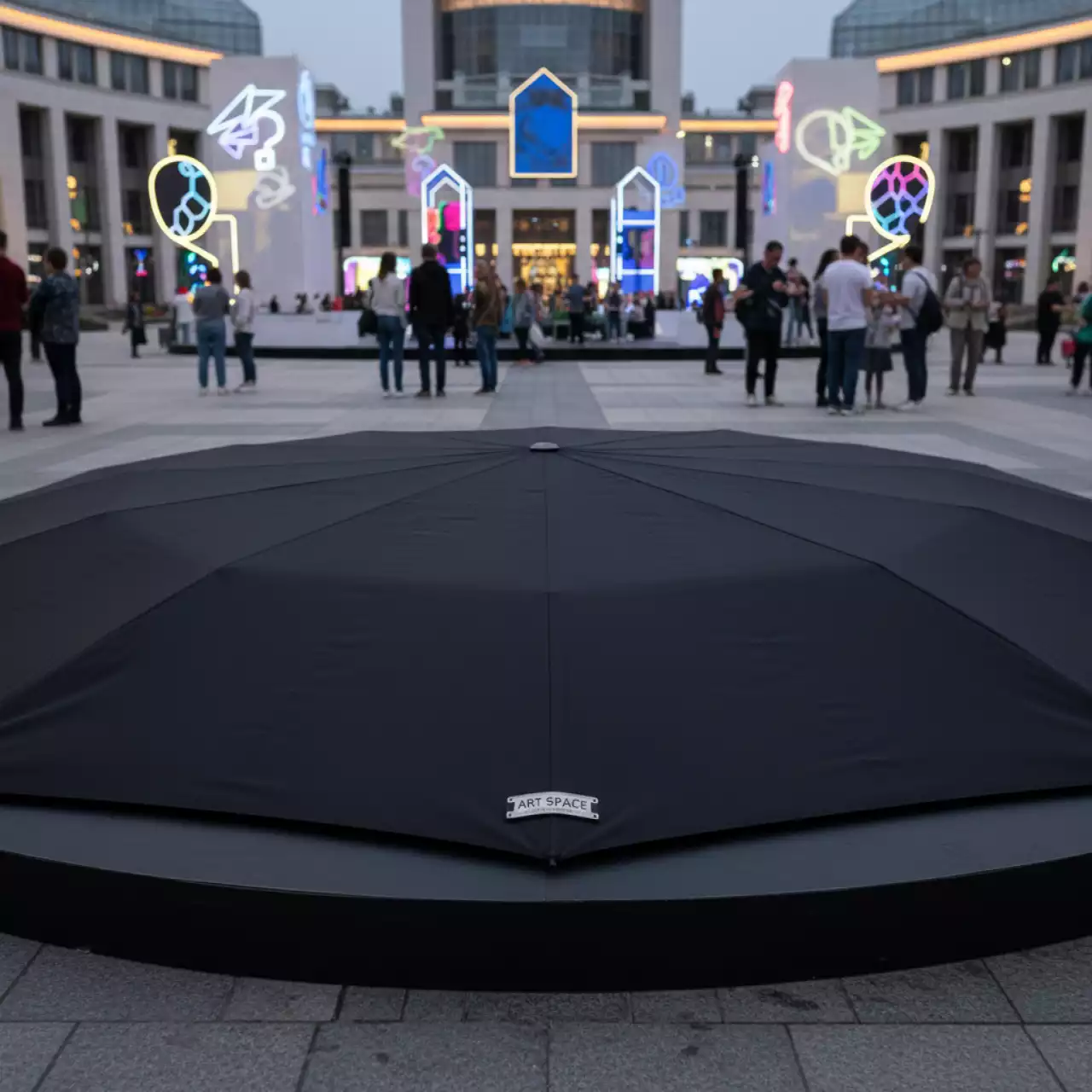 Аренда Ткань для зонта черная на Медальной площади — ART SPACE