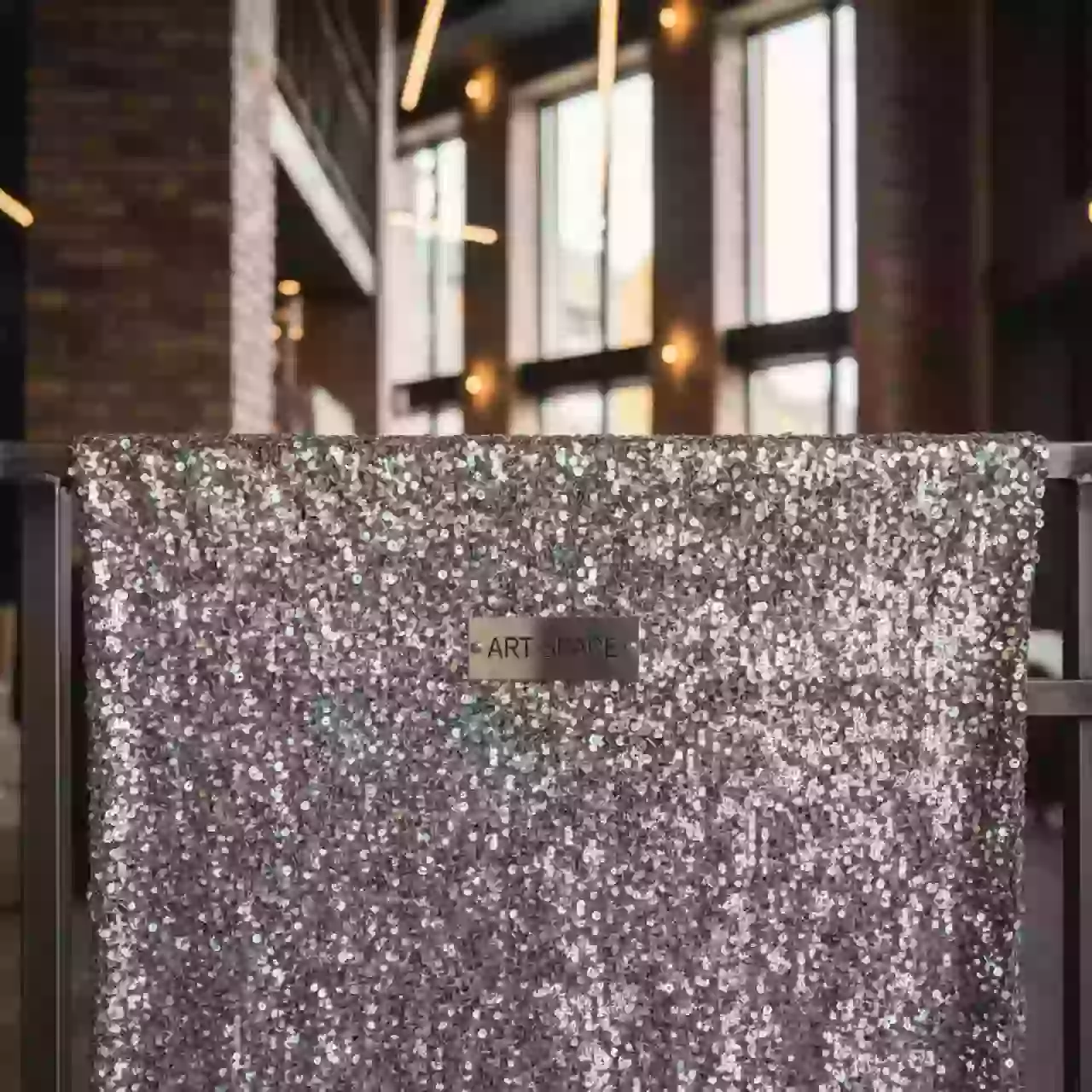 Аренда Ткань с блестками серебряная 137 см в Rixos Krasnaya Polyana — ART SPACE