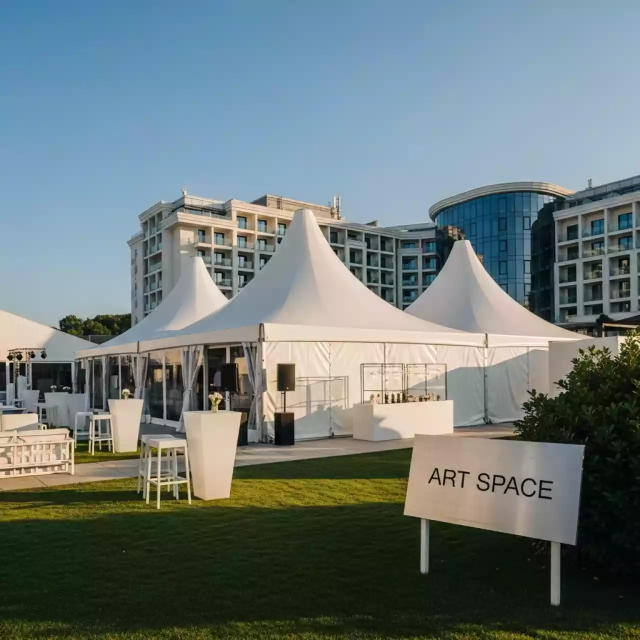 Аренда Торжественное мероприятие в шатрах Grande Festa в Сочи Парк Отеле — ART SPACE