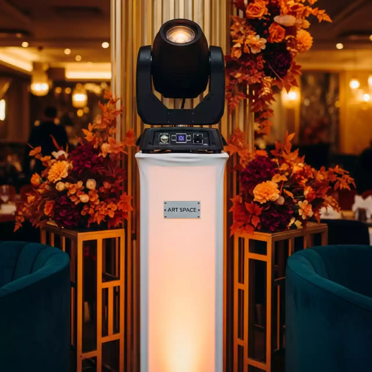 Аренда Тотем под свет в ресторане «Плакучая Ива» — ART SPACE