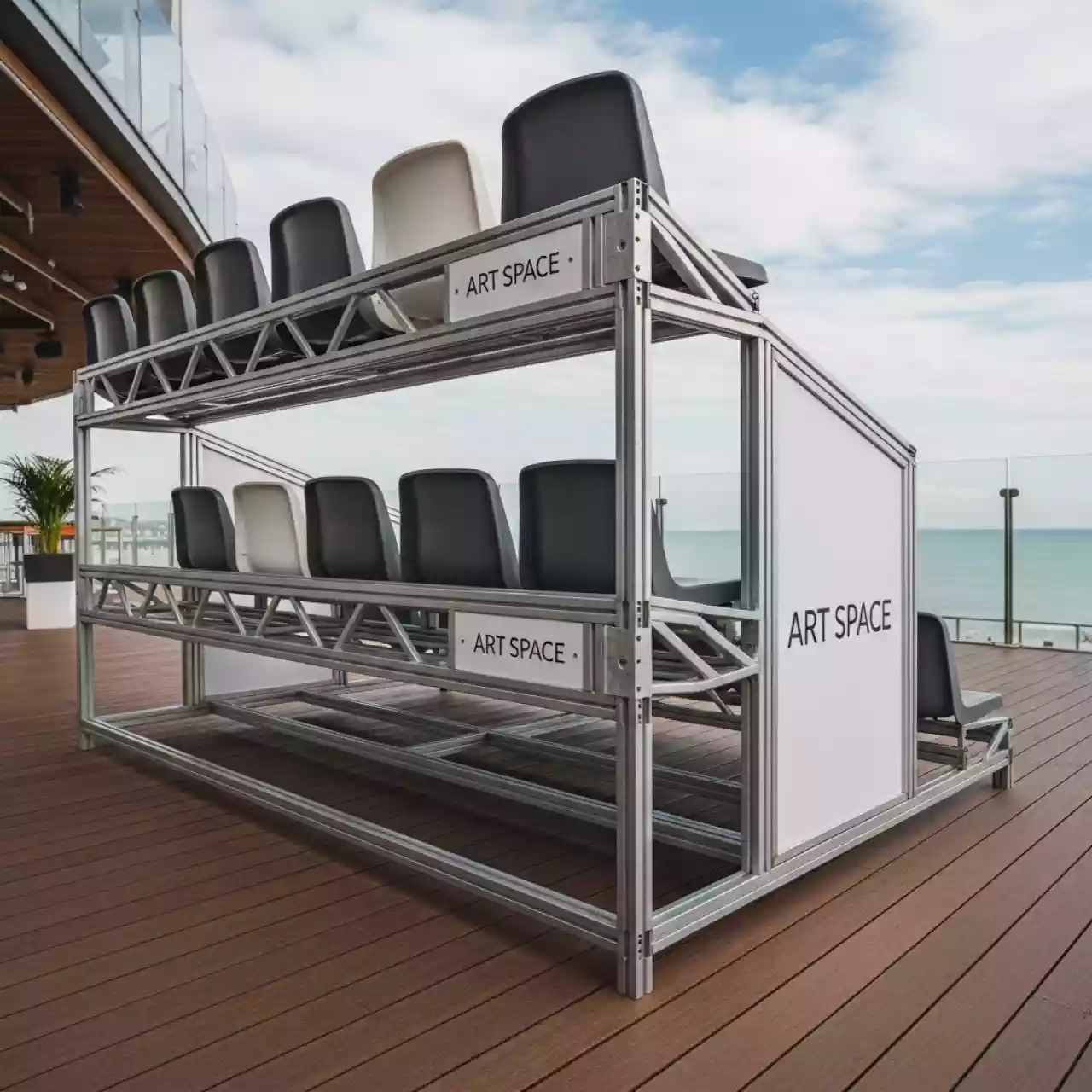 Аренда Трибуна 2 ряда в ресторане «Voda» — ART SPACE