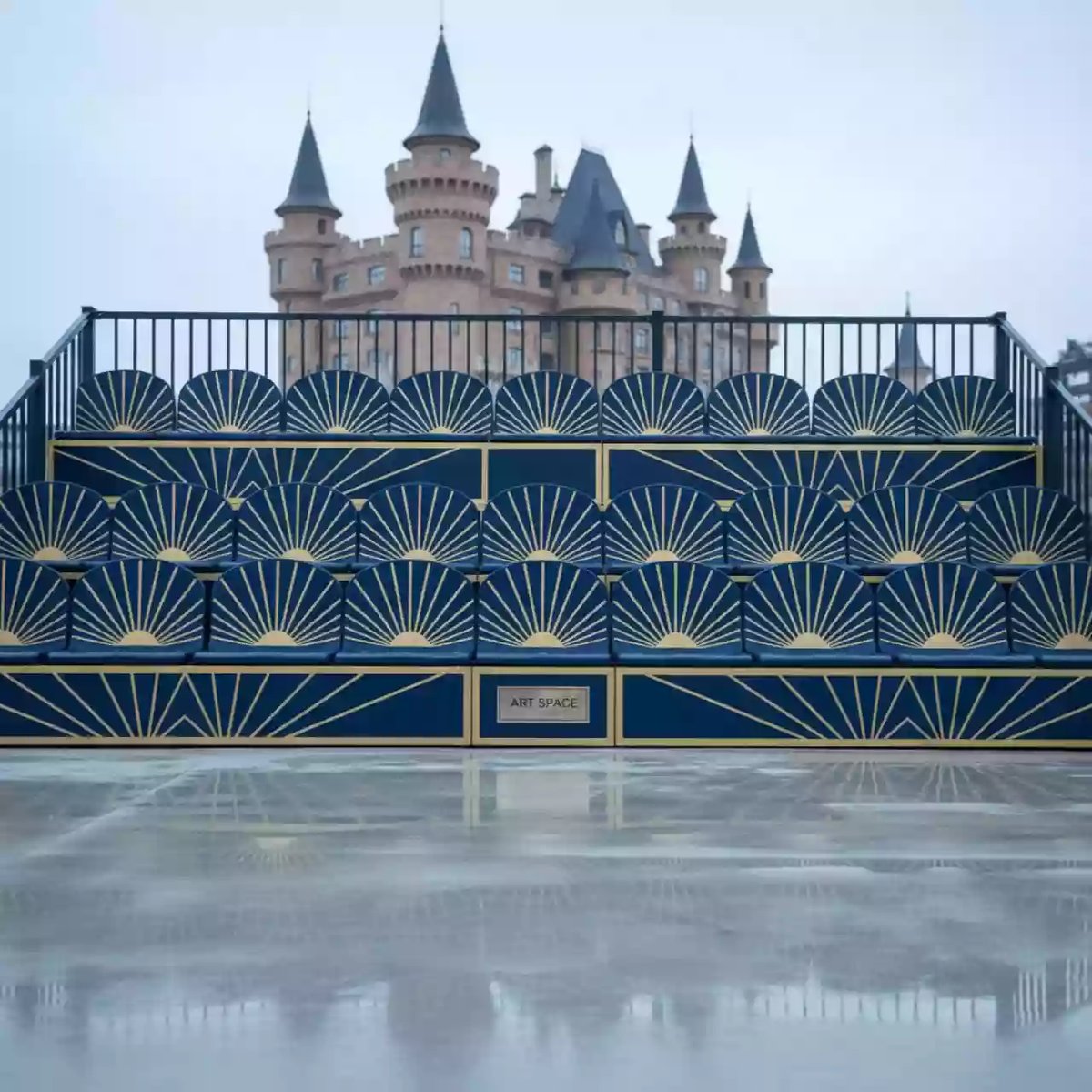 Аренда Трибуна пластиковая в отеле «Богатырь» — ART SPACE